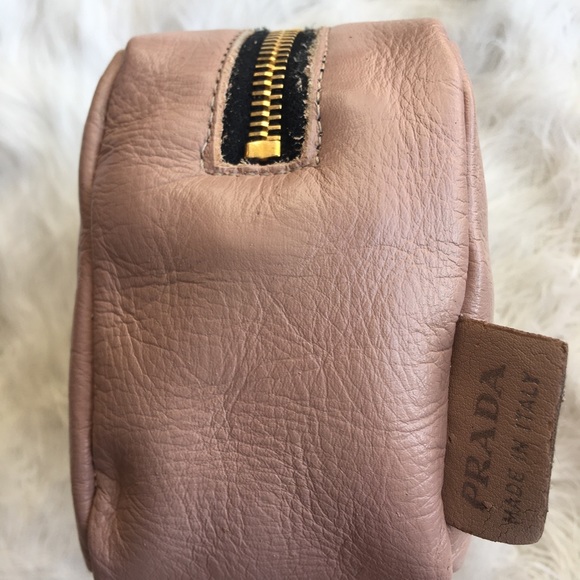 Prada Bag - Picture 3 of 5